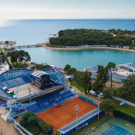 Mit Pool Und Whirlpool In Der Naehe Des Strandes By Interhome Apartmán Umag